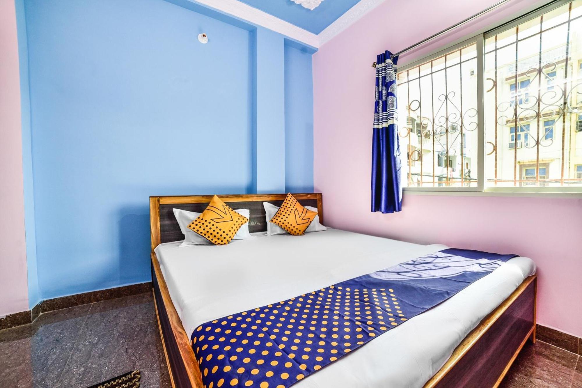Spot On Devlok Guest House Patna  Exterior foto
